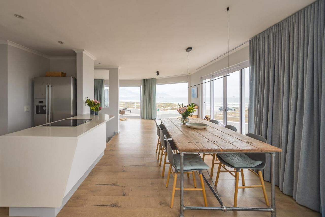 Ocean12 Guesthouse Sunset Beach Cape Town Bagian luar foto