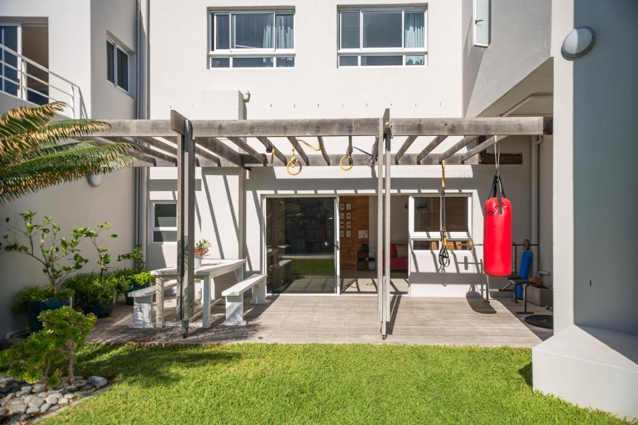 Ocean12 Guesthouse Sunset Beach Cape Town Bagian luar foto