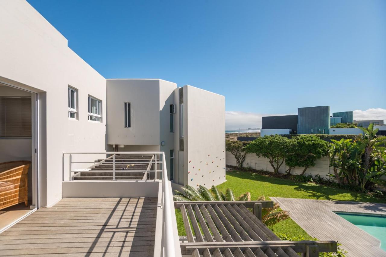Ocean12 Guesthouse Sunset Beach Cape Town Bagian luar foto