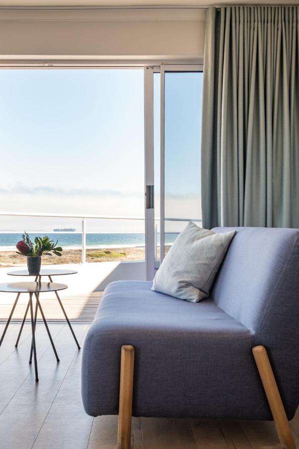 Ocean12 Guesthouse Sunset Beach Cape Town Bagian luar foto