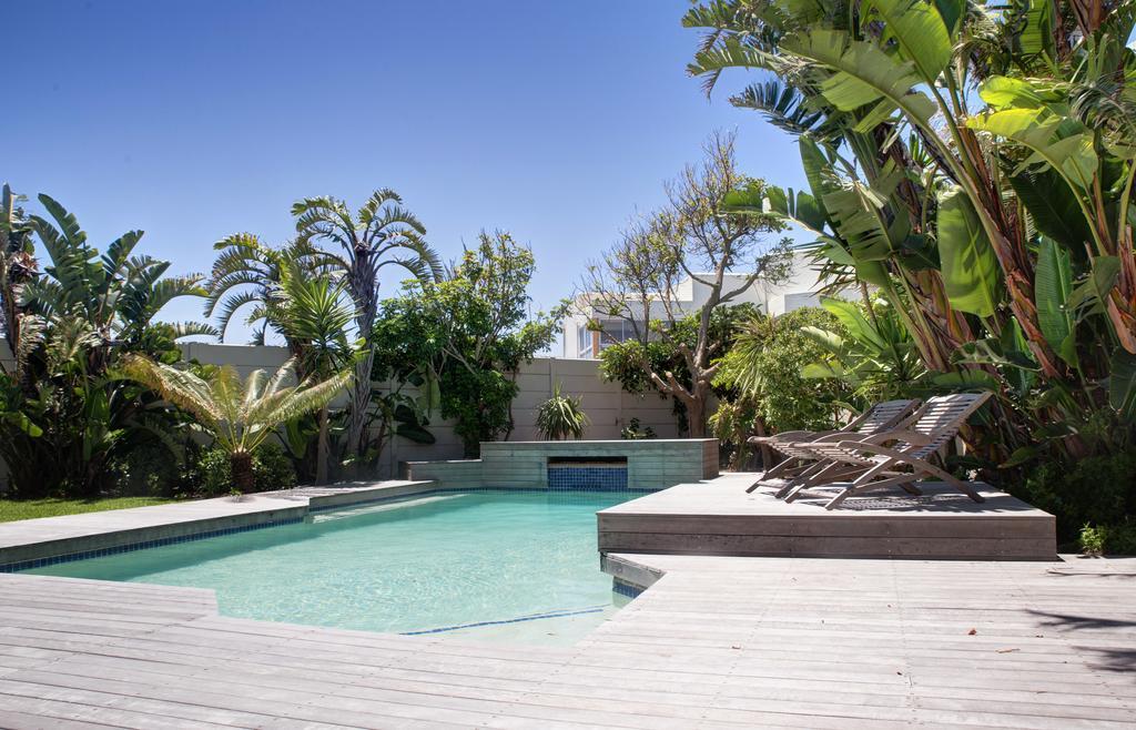 Ocean12 Guesthouse Sunset Beach Cape Town Bagian luar foto